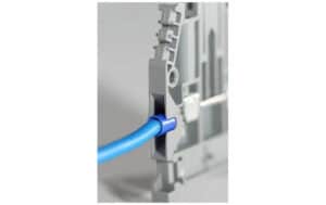 Cabur perfeziona il proprio morsetto CBC.2 ampliando la finestra di inserimento del cavo